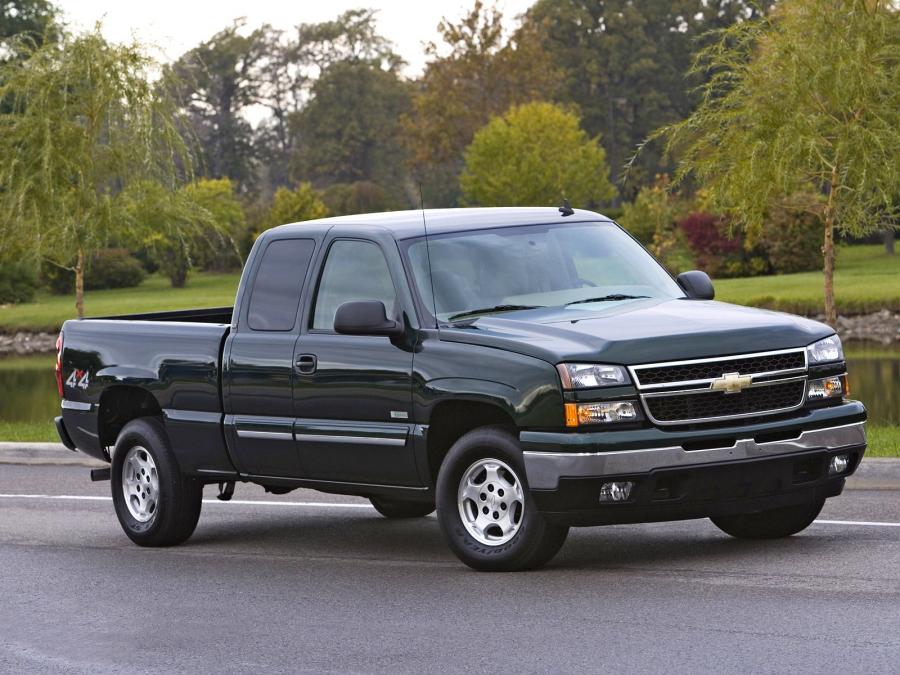  Chevrolet Silverado Hybrid Extended Cab 2004 года  (фото 3 из 9)